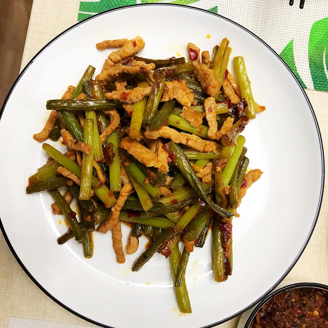 蒜薹炒肉丝