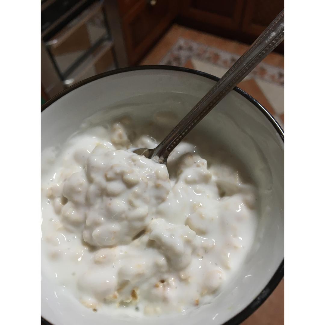 更好吃的隔夜早餐燕麦（Breakfast Bowl）