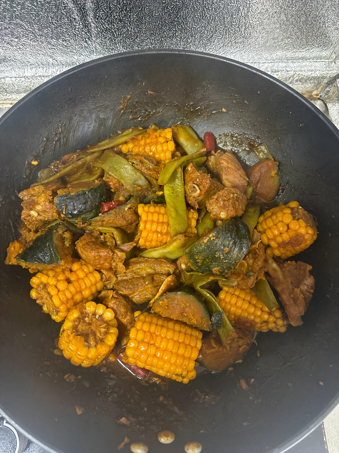 经典东北大丰收之排骨炖豆角玉米🌽南瓜🎃一锅出