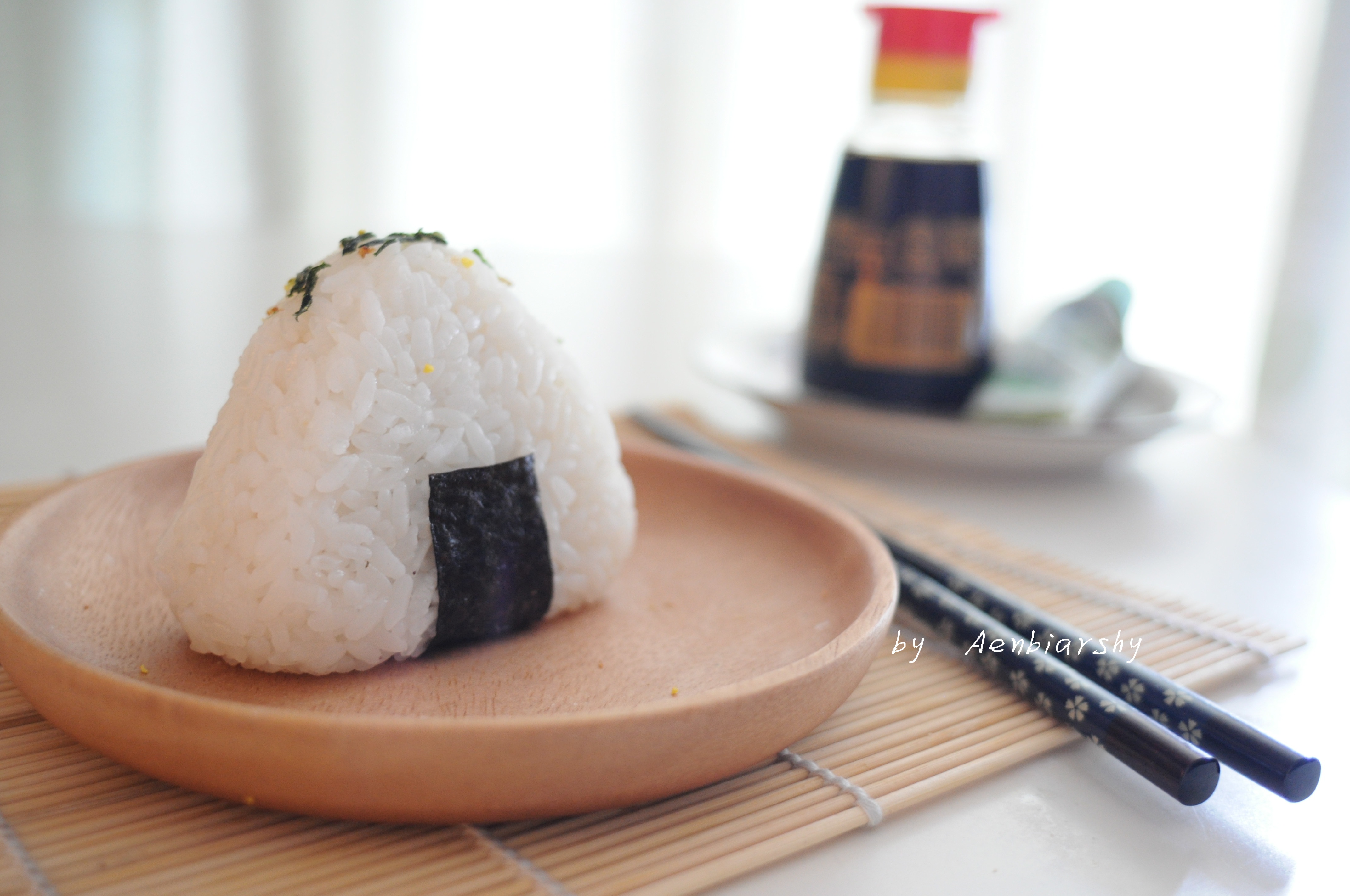 海苔肉松饭团