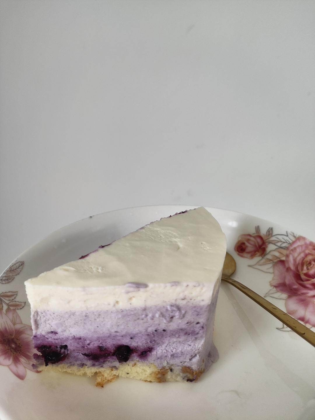 渐变蓝莓慕斯蛋糕🎂