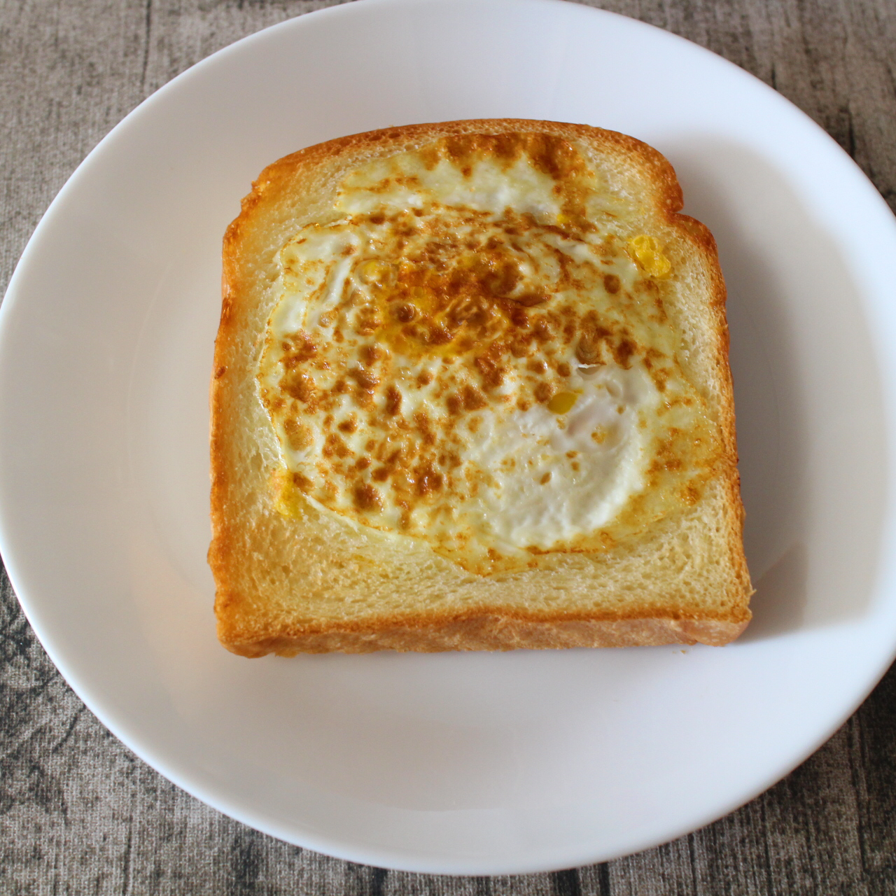 悠然筱筑做的一片面包的三明治