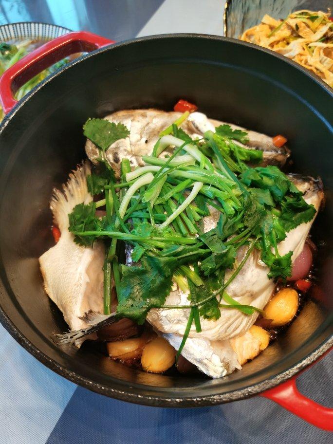 《中餐厅》张亮的焗三文鱼头