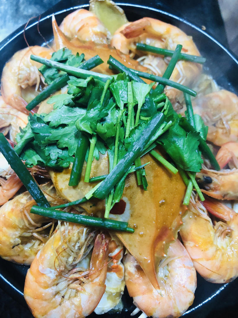 跟胖哥俩差不多的肉蟹煲（明虾煲）