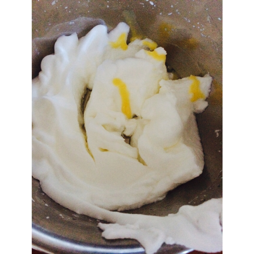 烤箱做蛋糕（戚风蛋糕的做法）