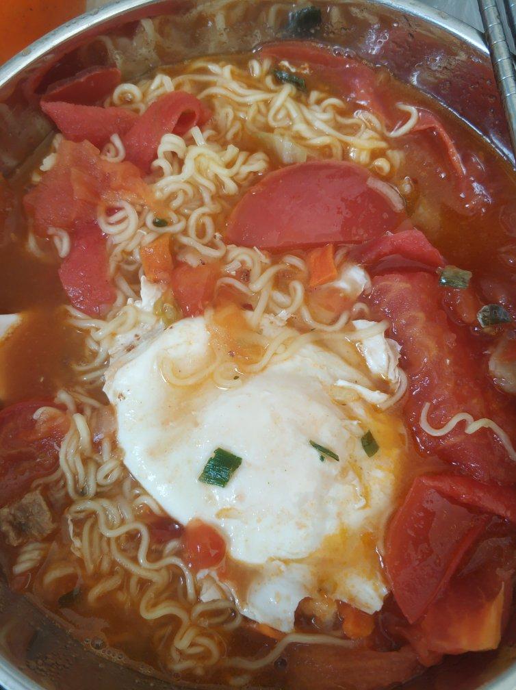 学做老妈的家常菜做的吃了还想吃的泡面