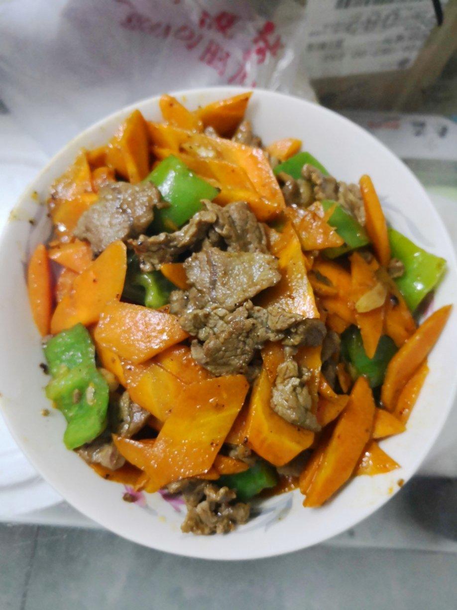 胡萝卜炒牛肉