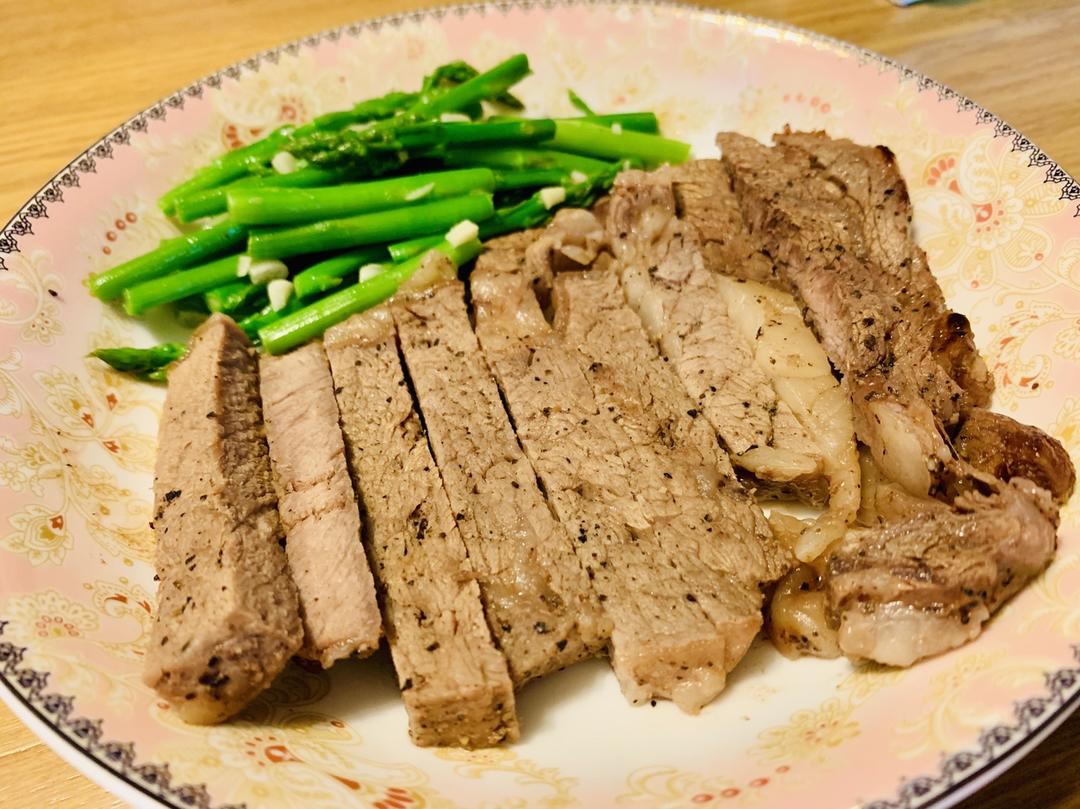 减脂利器嫩煎牛排（无油版）