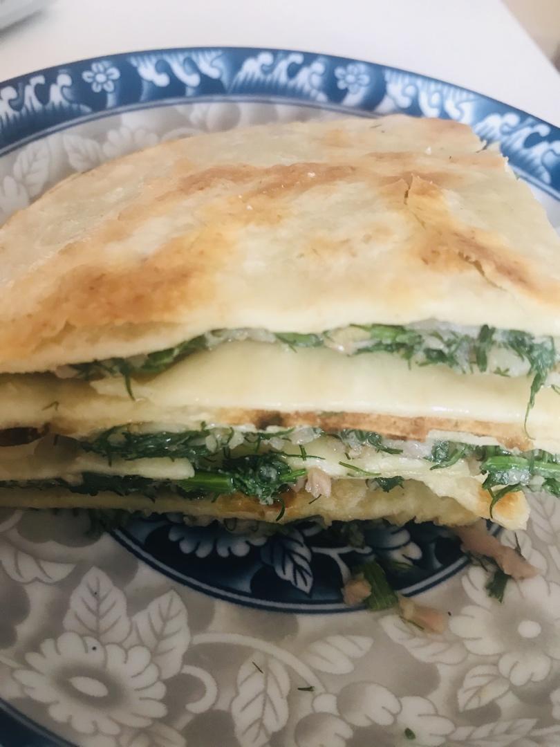 妈妈的味道：茴香鸡蛋馅饼