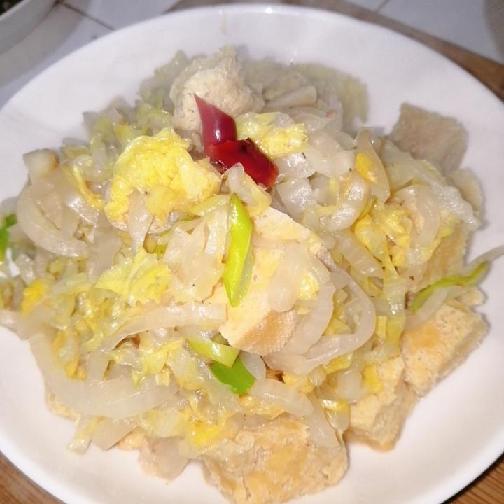 ［不加水］白菜冻豆腐煲