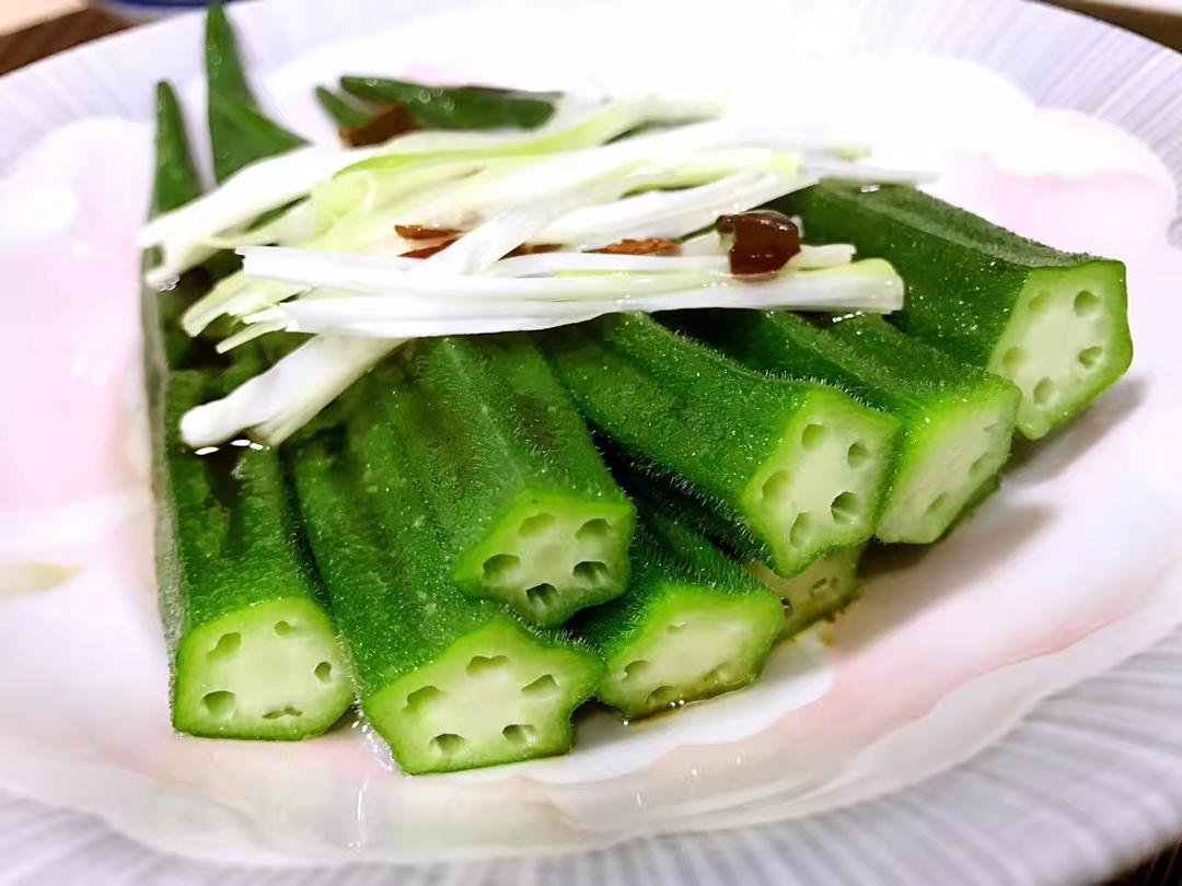 很爱很爱的白灼秋葵，全程只要5分钟的做法