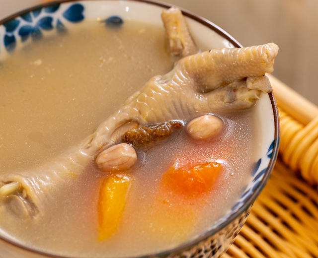 鸡脚花生煲熟木瓜 | 滋补养颜的做法