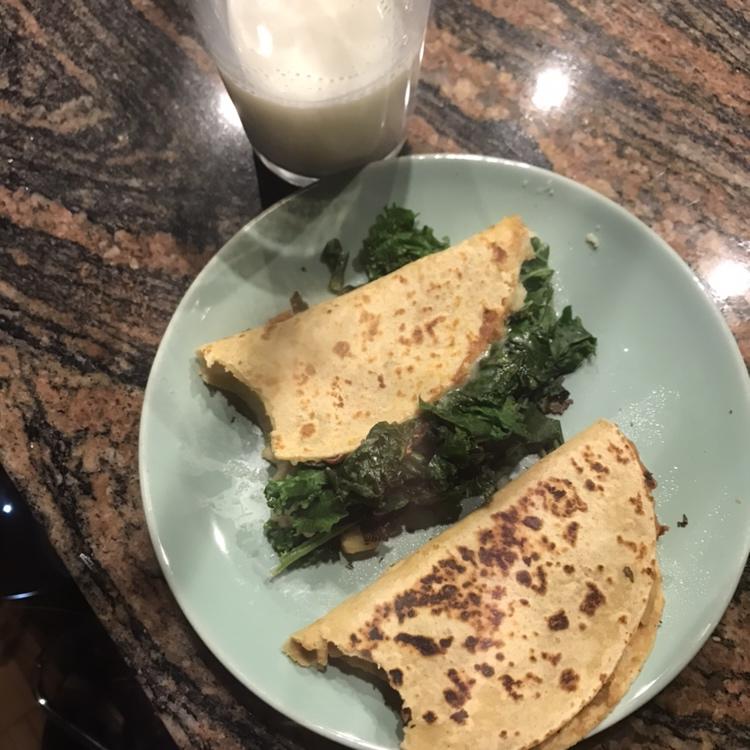 墨西哥烟熏三文鱼饼