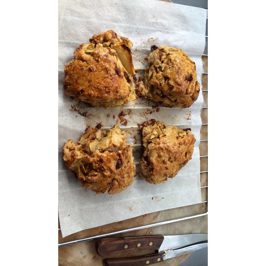 苹果肉桂司康 Apple Cinnamon Scone
