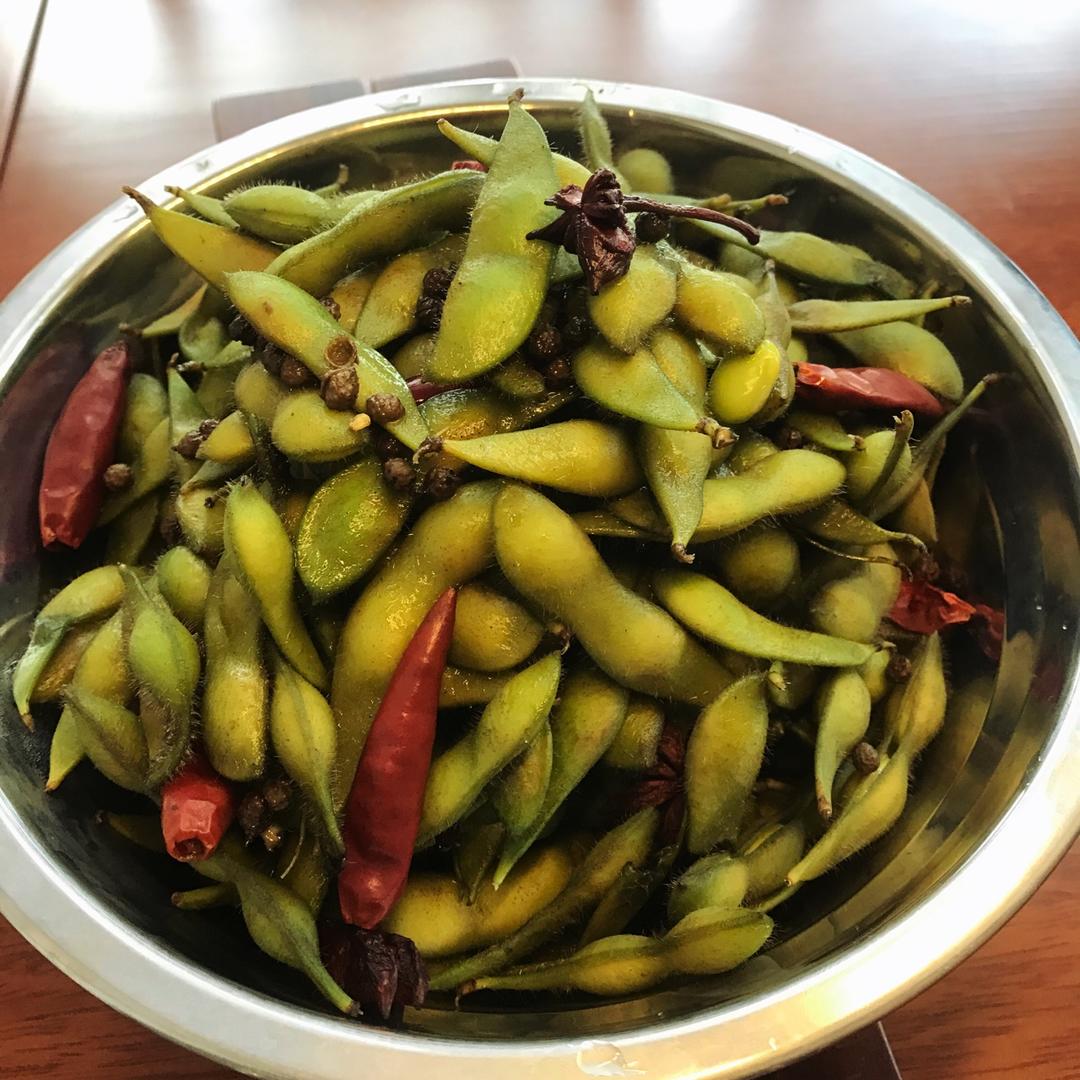 厨师长教你一道小吃：“盐水毛豆”的家常做法，好吃的停不下来