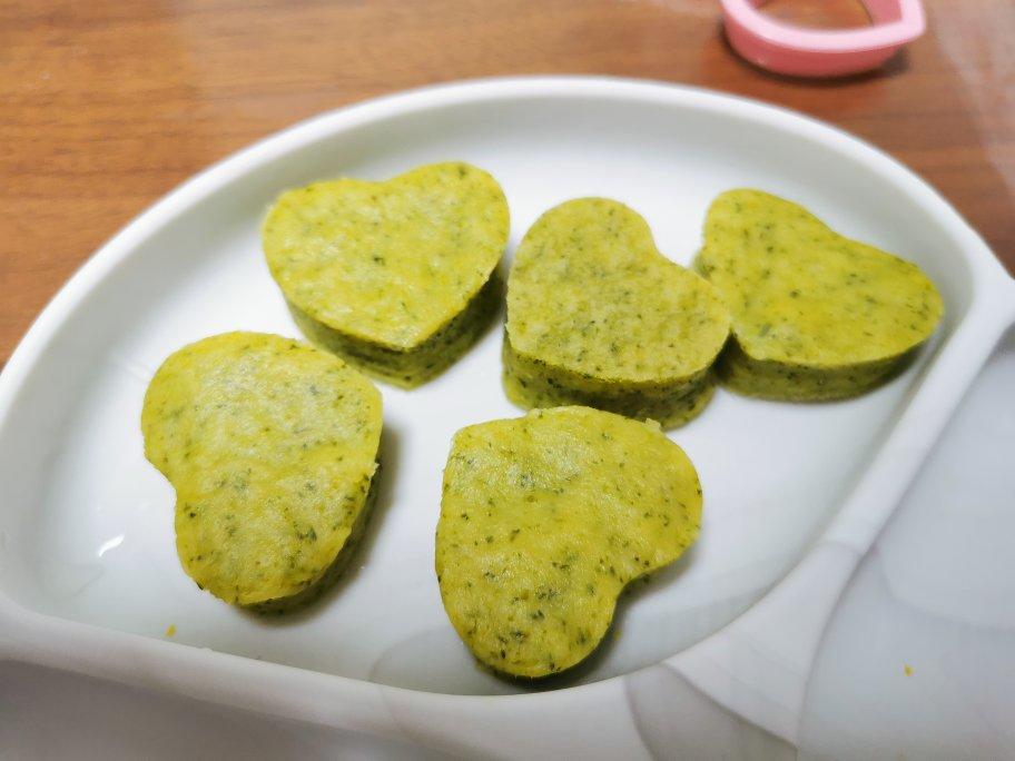 宝宝辅食：西兰花蒸糕