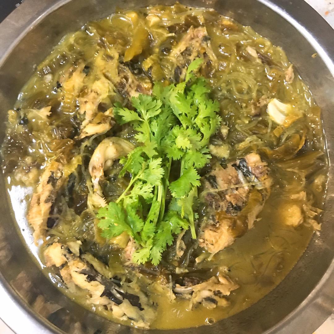 厨师长教你：“酸菜黄骨鱼”的正宗做法，一道营养丰富的家常菜