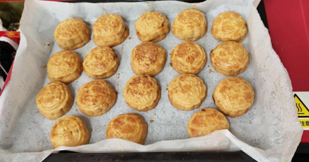 不用转化糖浆的广式月饼（不裂 不塌 不缩腰）