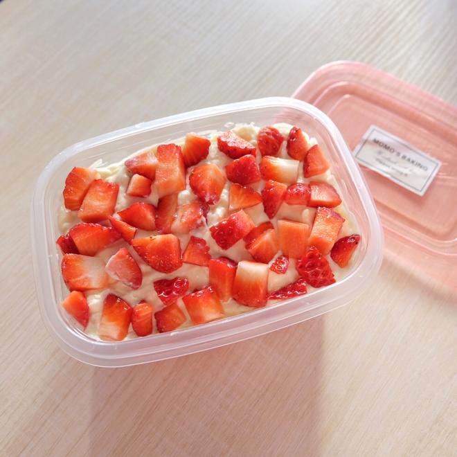 草莓提拉米苏盒子的做法