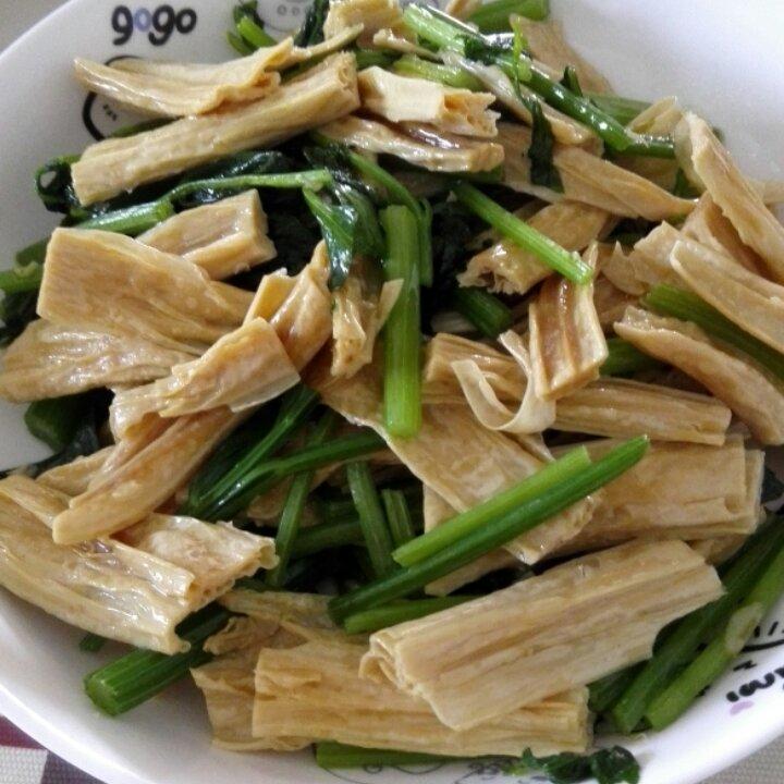 芹菜炒腐竹