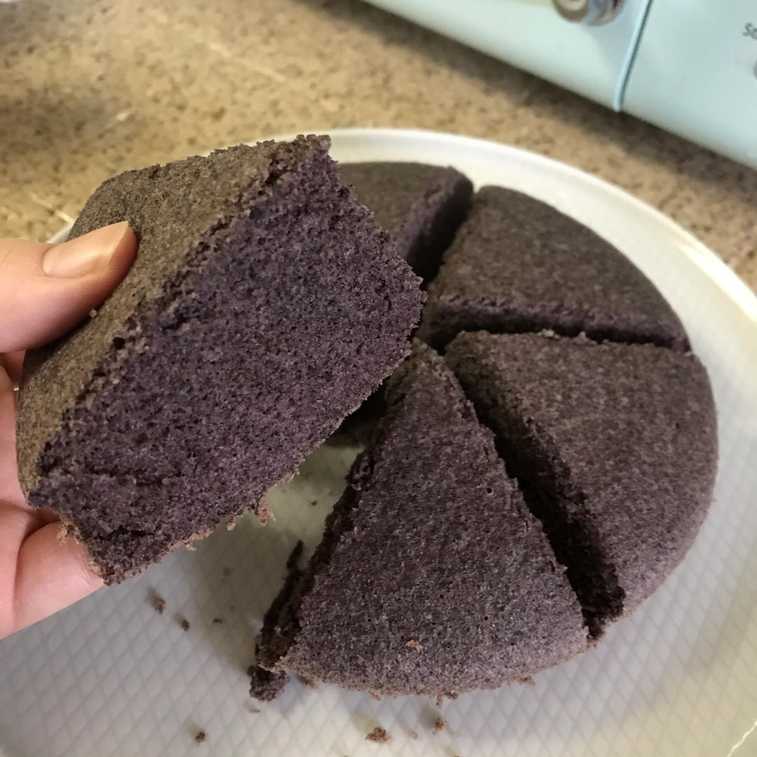 好吃不上火蒸着吃的黑米糕