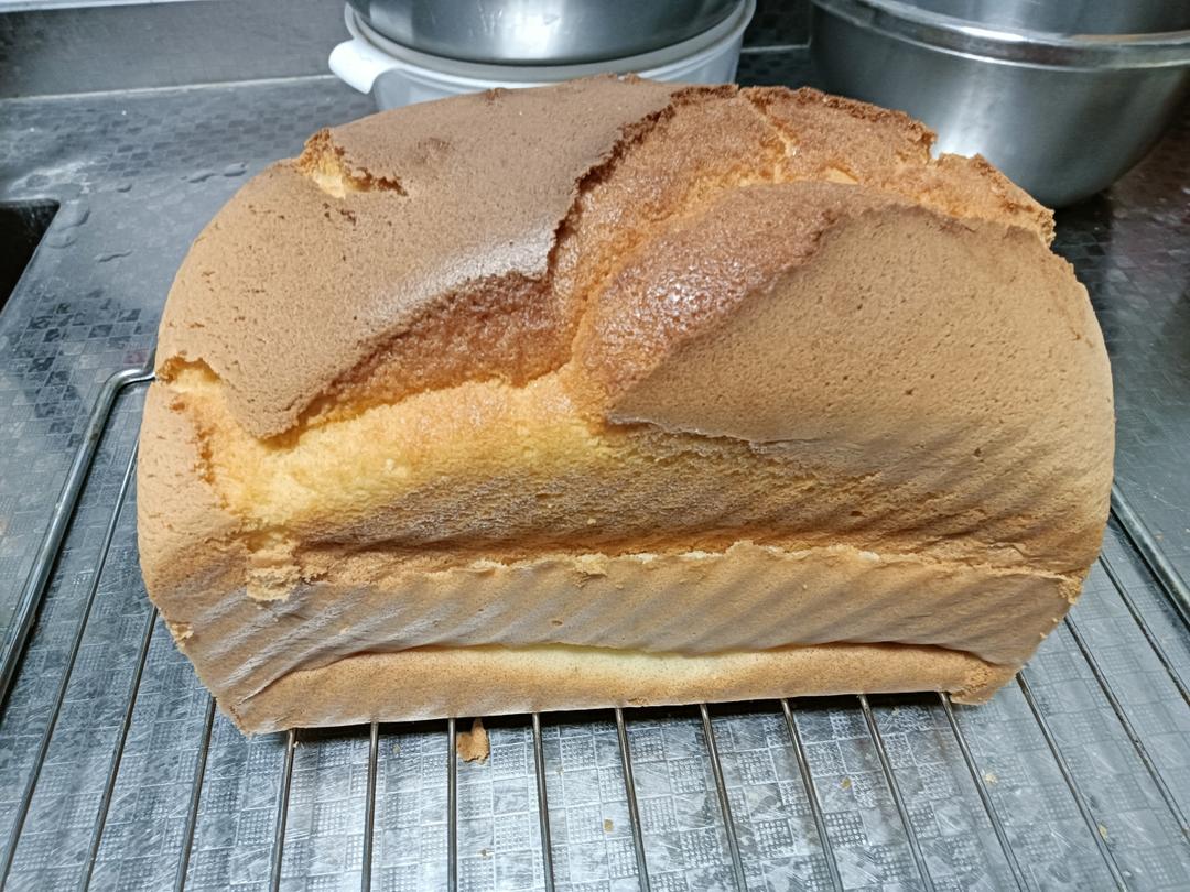 复刻最近很🔥的金枕蛋糕