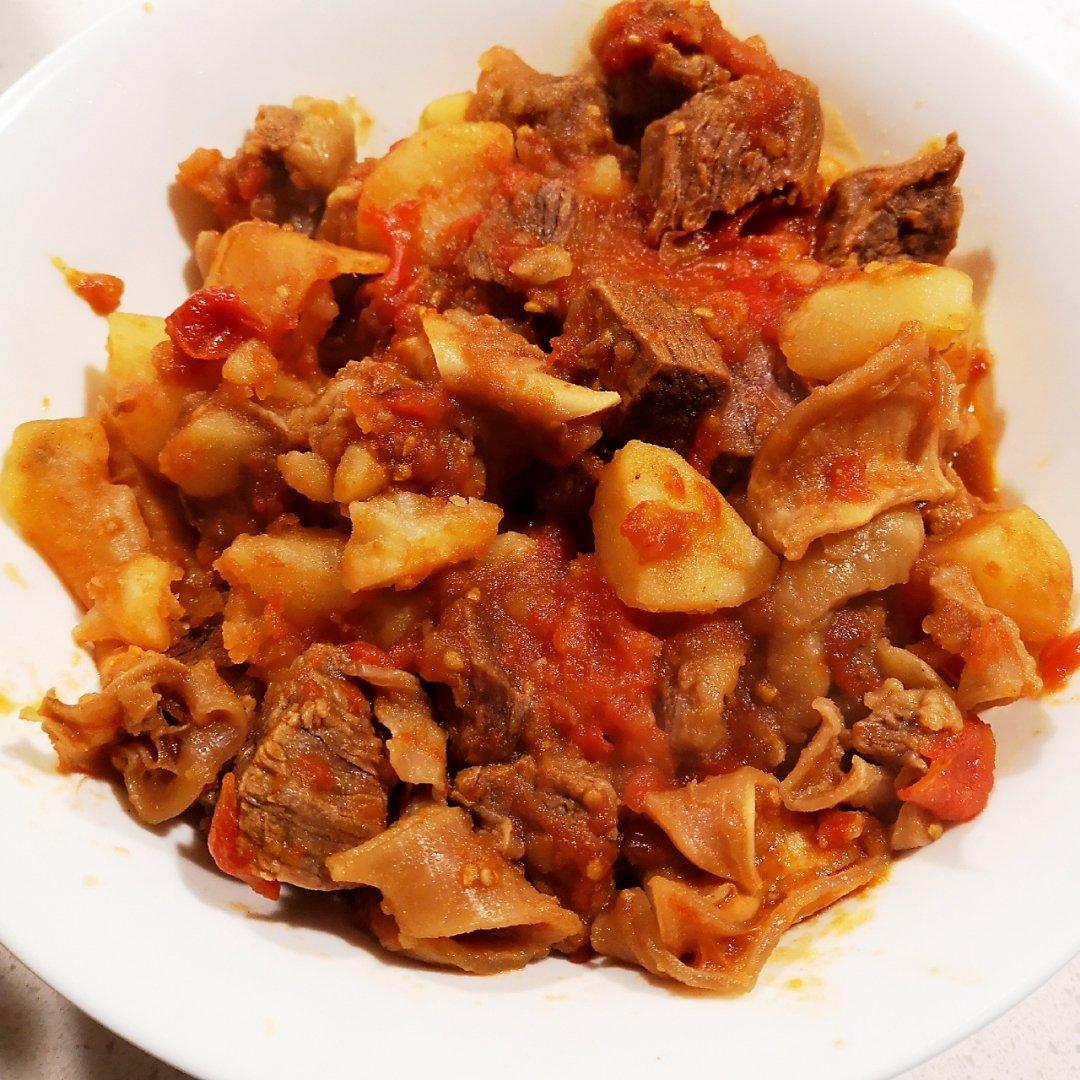 番茄土豆炖牛腩