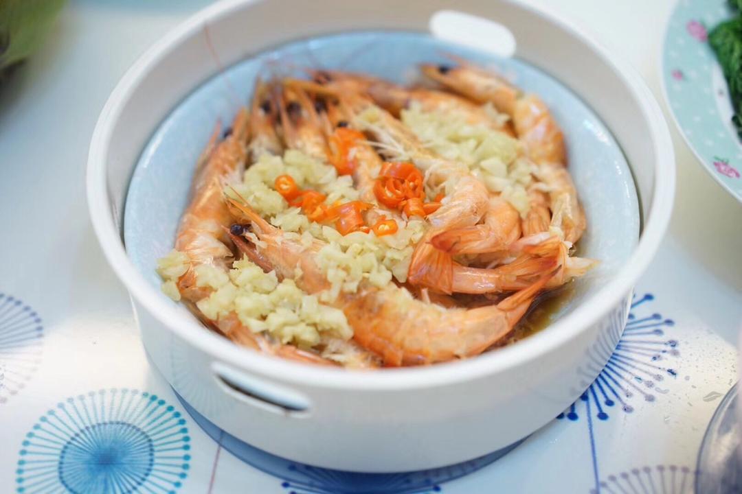 蒜蓉粉丝蒸大虾