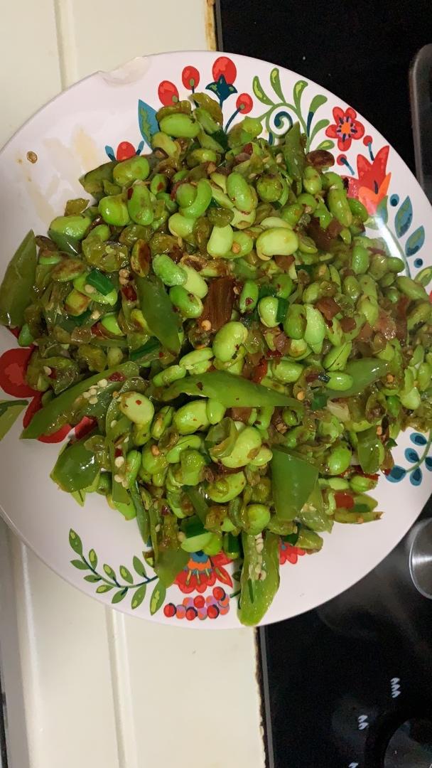 超下饭的毛豆青椒炒榨菜