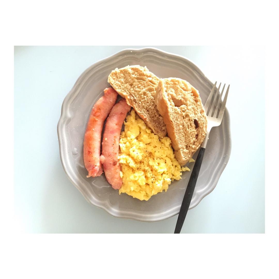 美式炒蛋 scrambled eggs