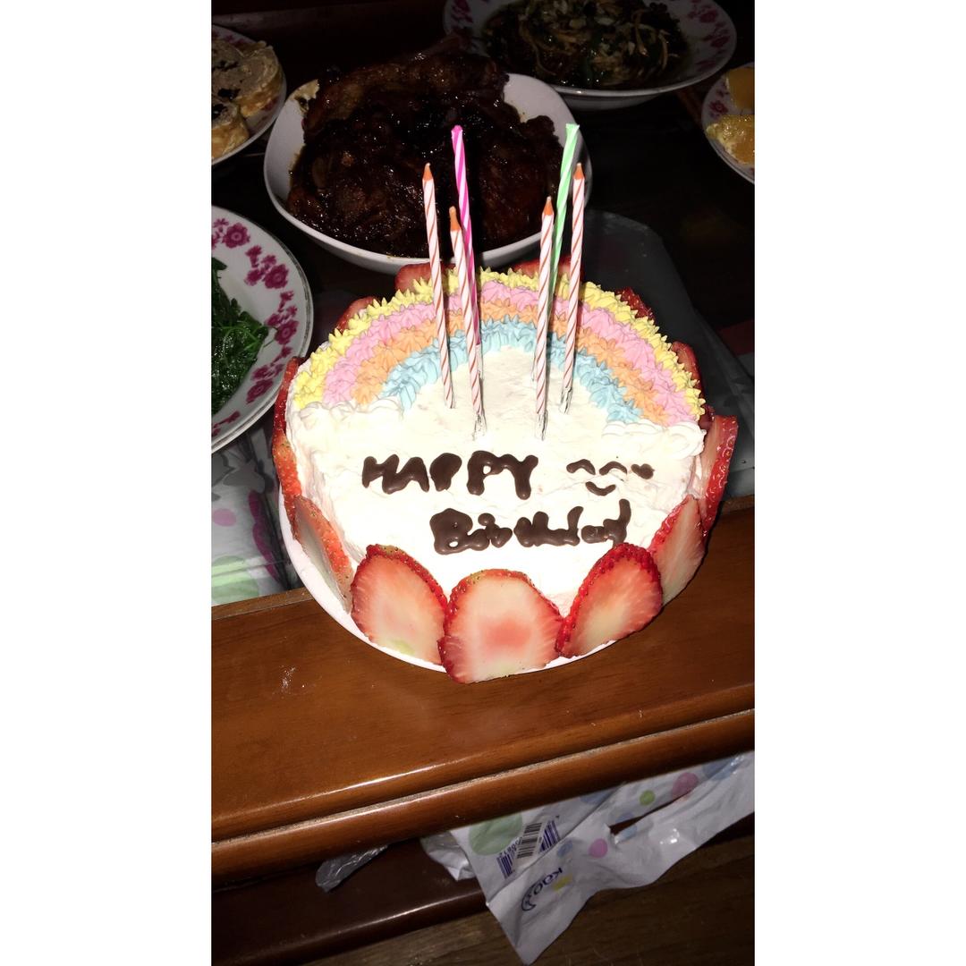 详细的裱花教程--彩虹蛋糕