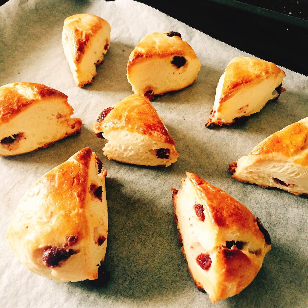 葡萄干司康（酵母版）