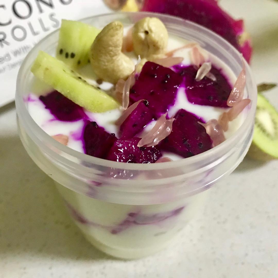 猫德芙做的自制酸奶(水果杯 谷物杯)