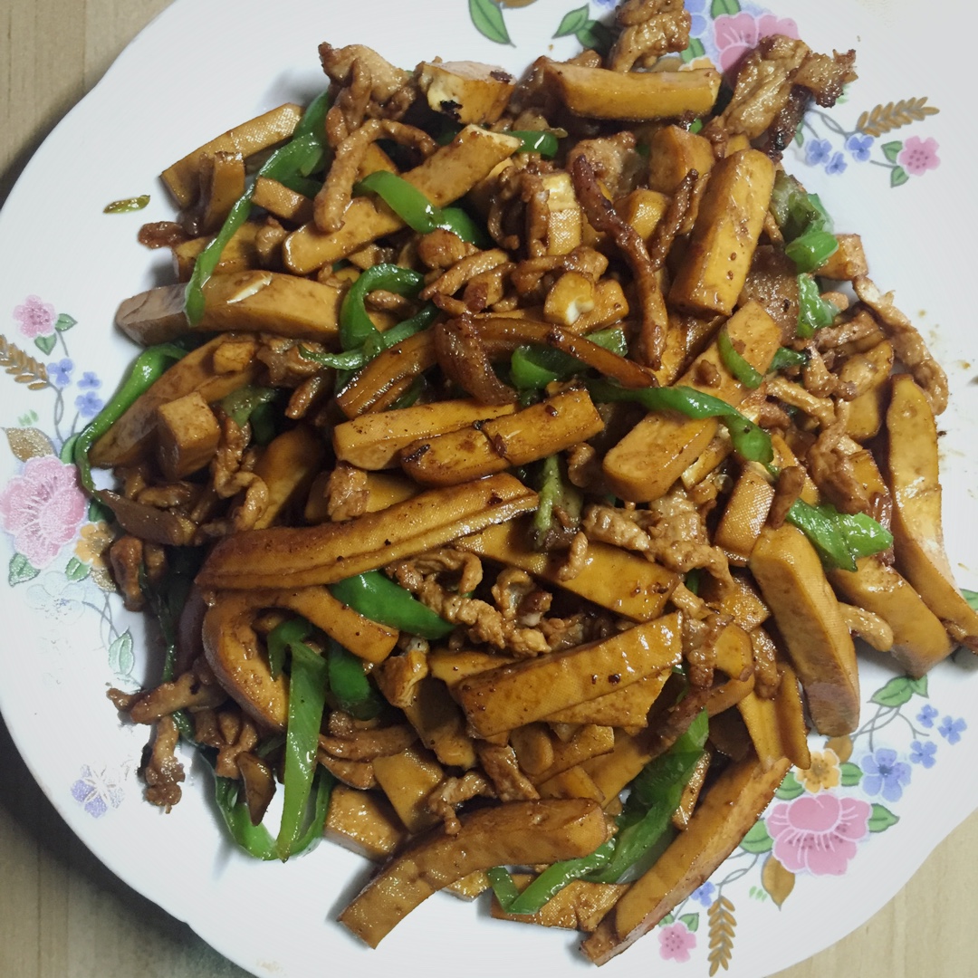 青椒香干肉丝