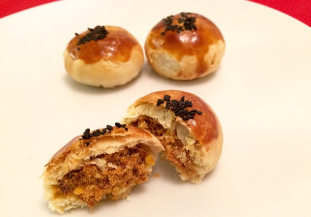 黄金肉松酥