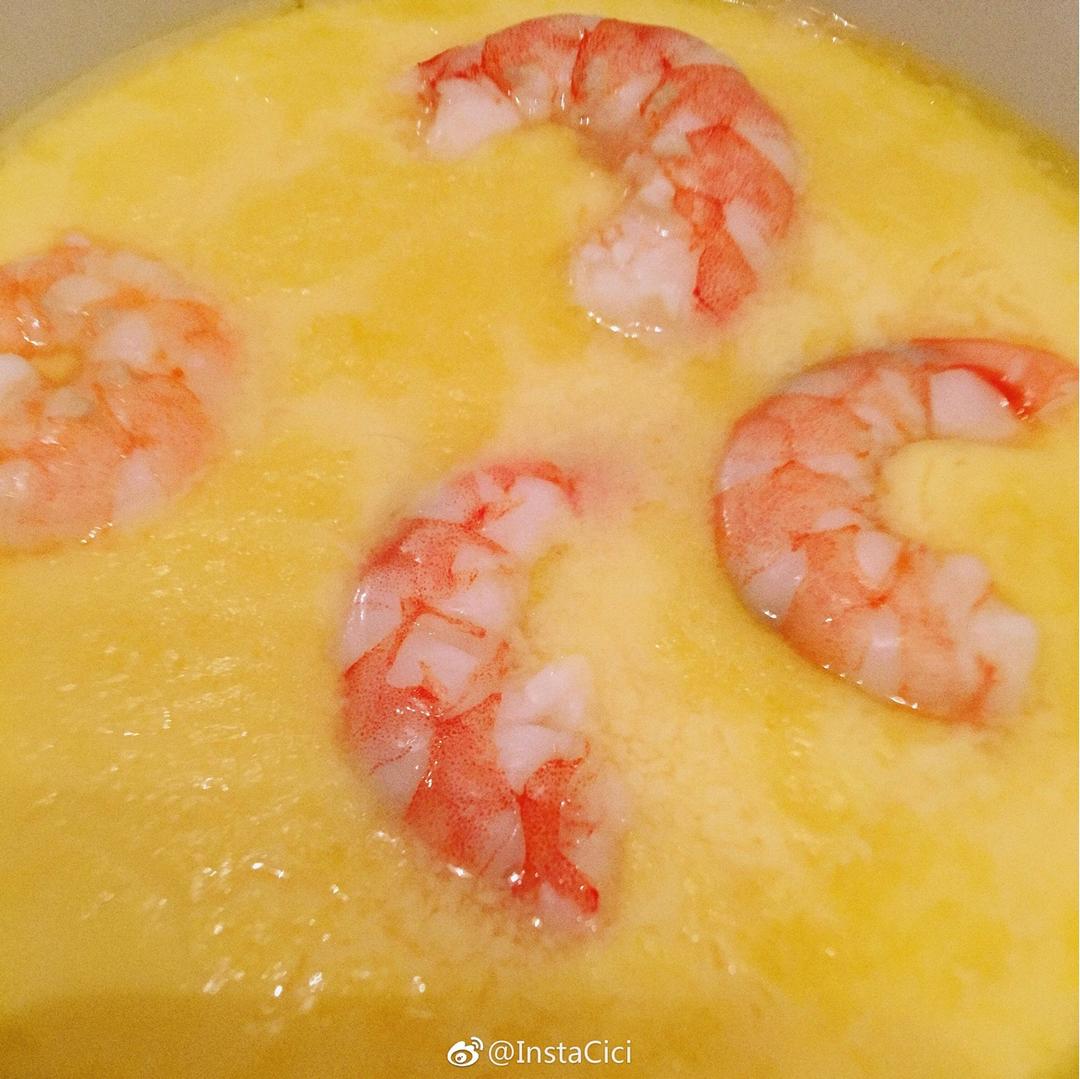 滑嫩的虾仁蛋羹