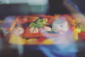 无油烤鸡翅＋蔬菜-松下煎烤箱版的做法 步骤9