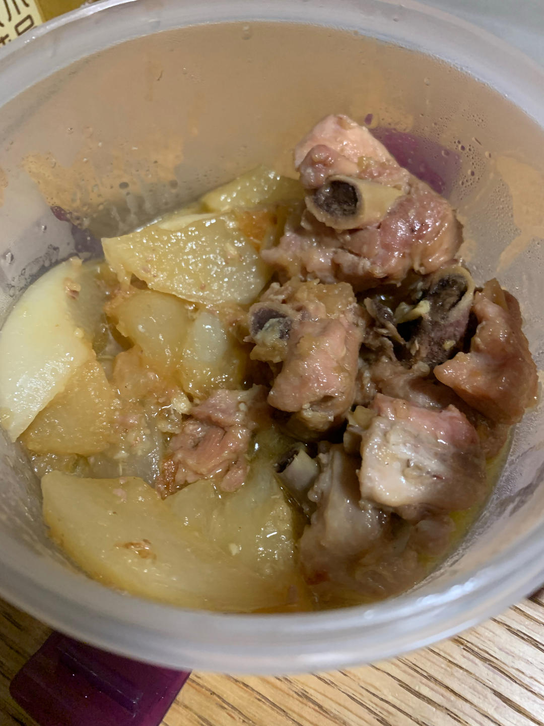 萝卜焖鸡腿