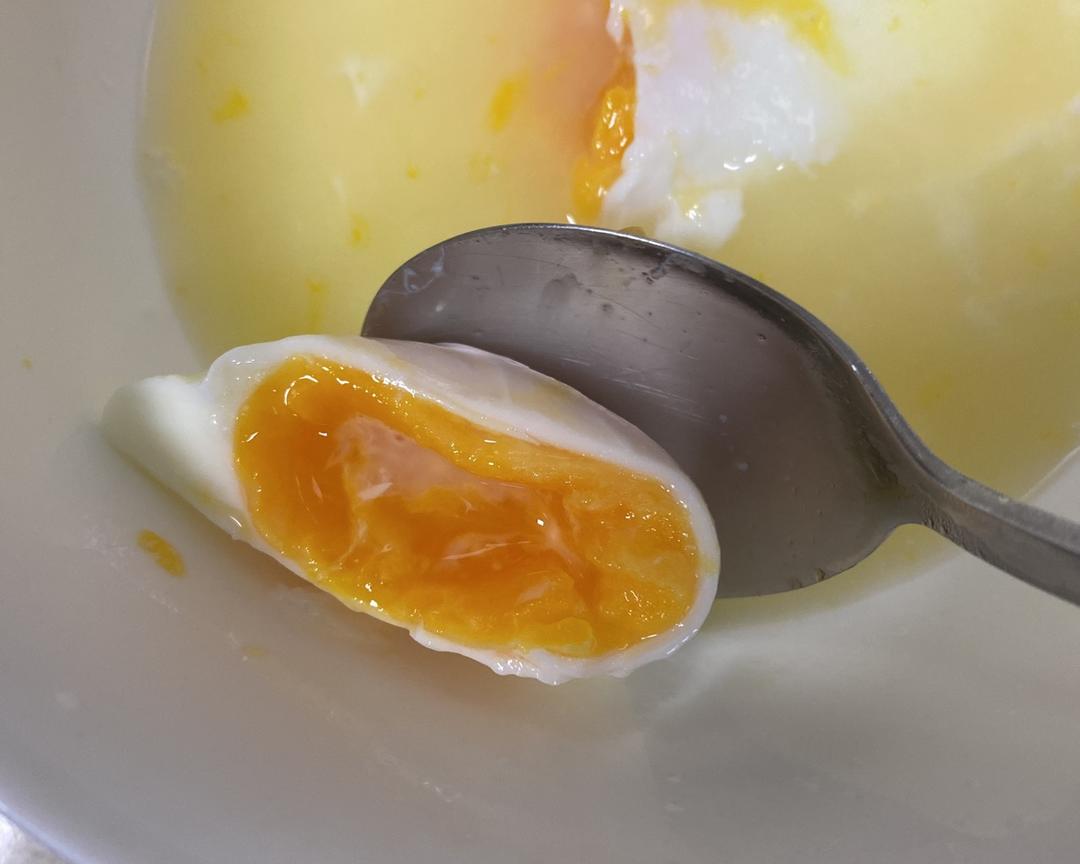 糖水流心鸡蛋的做法