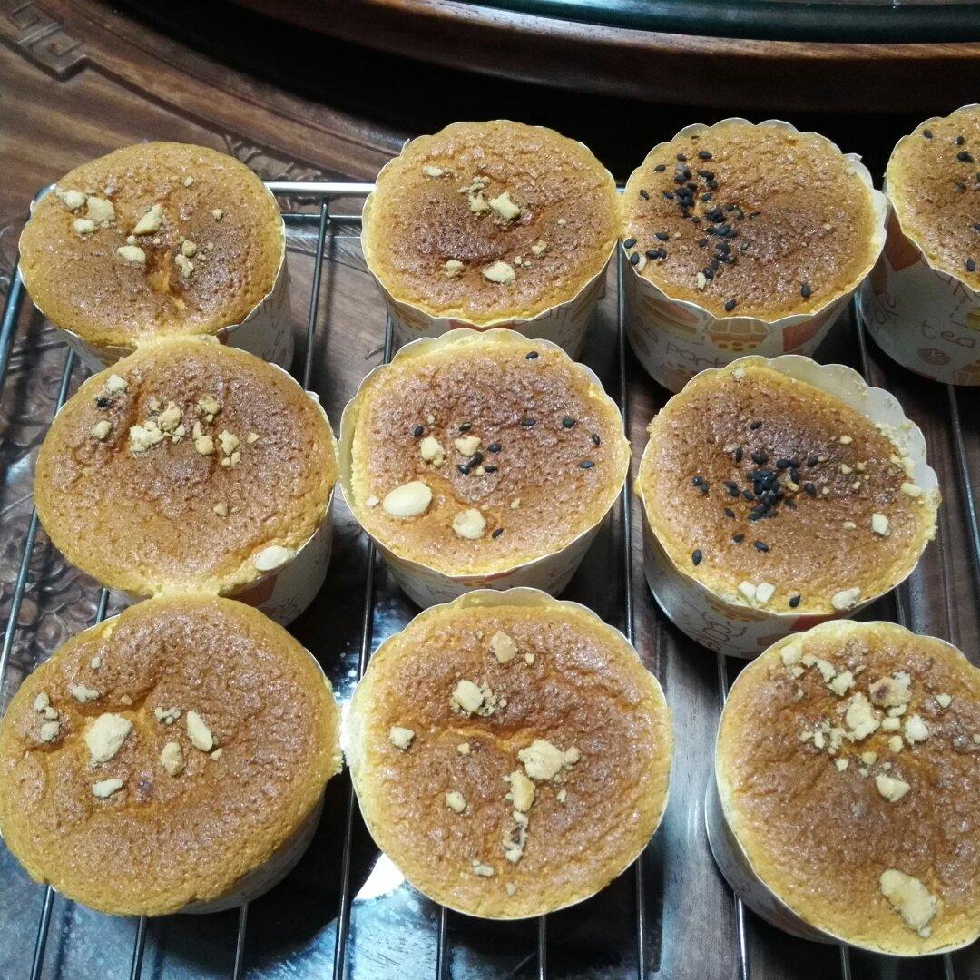 软绵绵戚风纸杯蛋糕