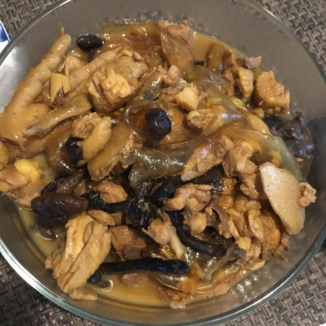 小鸡炖蘑菇