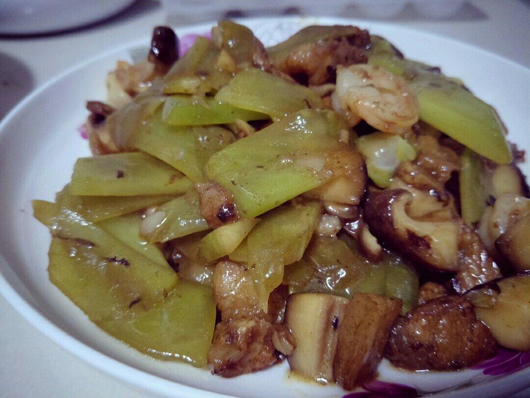 杏鲍菇腰果虾仁小炒