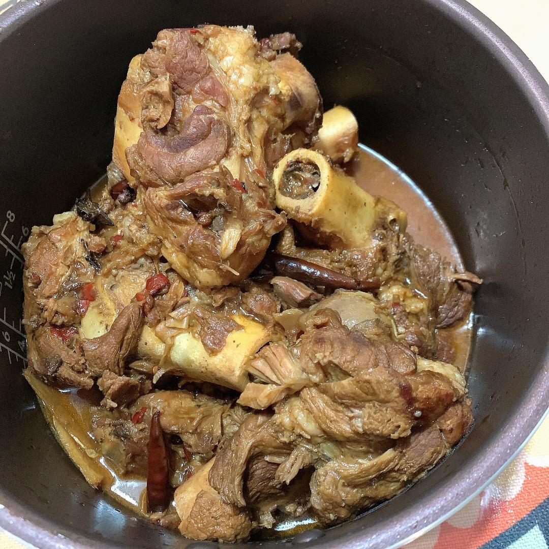 堂妈小厨——酱大棒骨