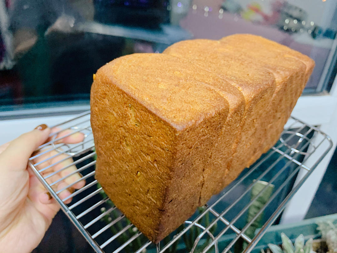 万能全麦吐司配方🍞（含疯狂长个㊙️！黑麦黑糖黑芝麻核桃包为例）