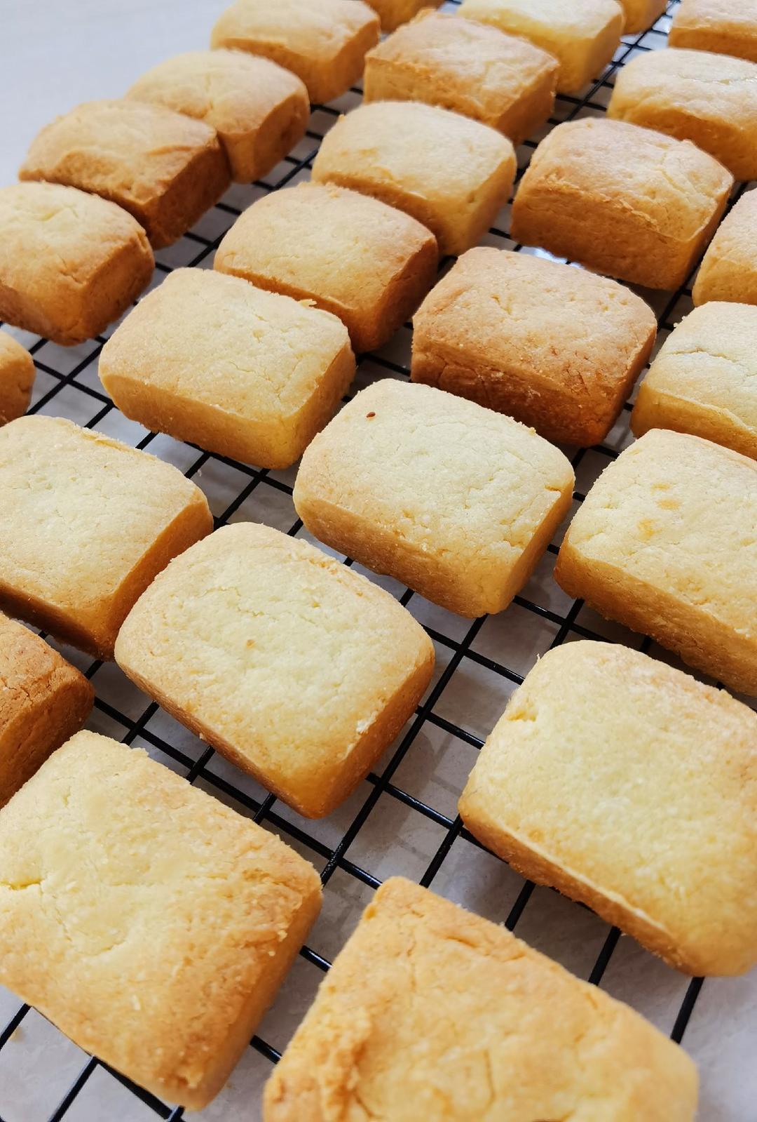 好吃到爆的凤梨酥 - 没有冬瓜，不是菠萝，就是真凤梨酥！