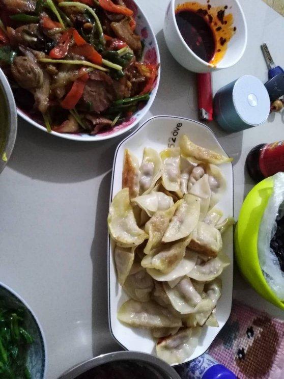 速冻水饺吃腻了吗~变锅贴吧(๑´ڡ`๑)