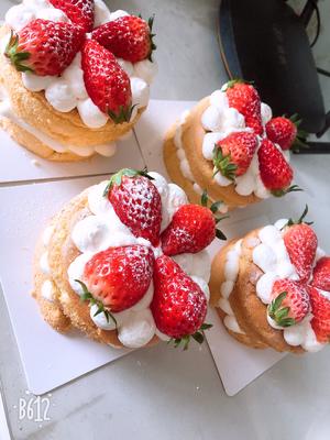 草莓水果裸蛋糕的做法 步骤1