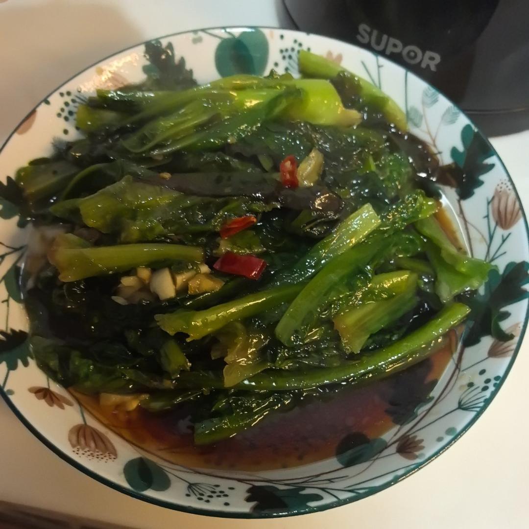 变废为宝～凉拌莴笋叶