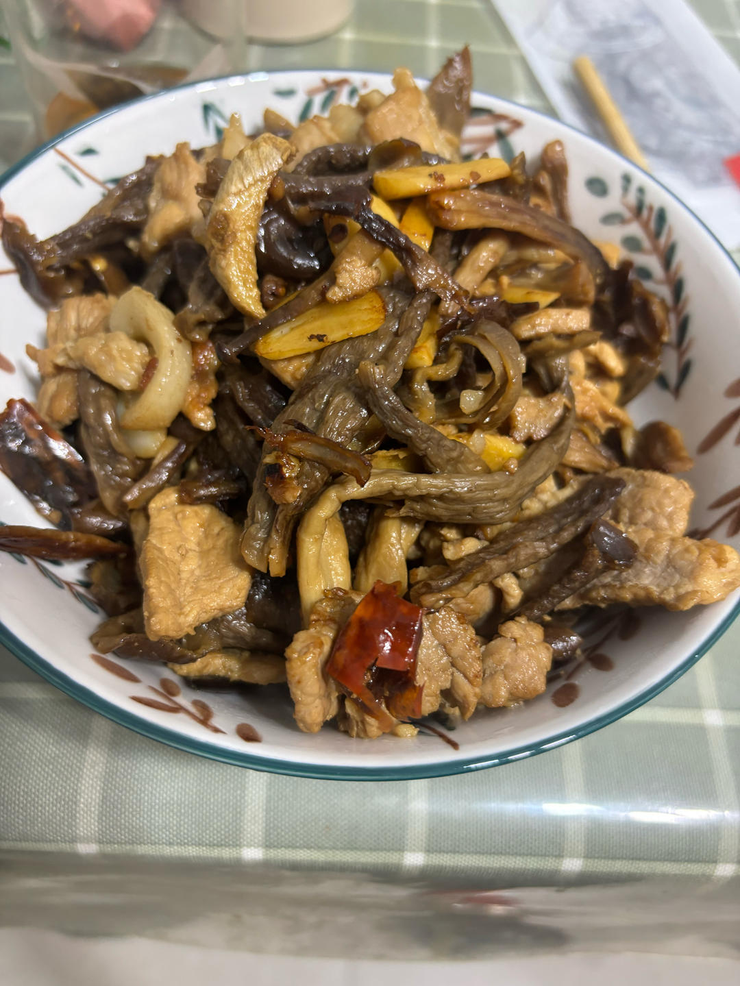 鹿茸菇炒肉