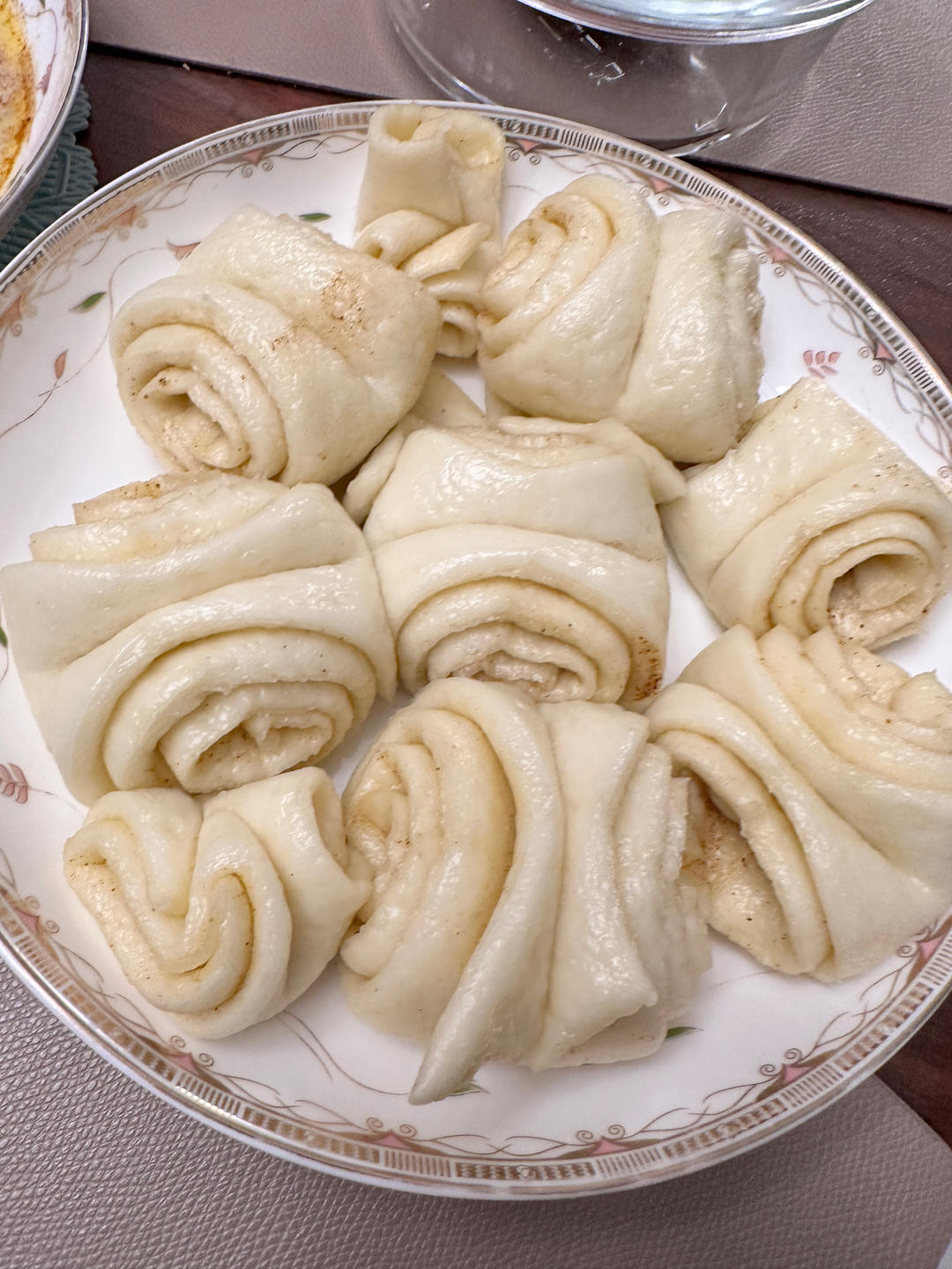 🌺椒盐葱香花卷🌺（操作简单，好吃又好看）